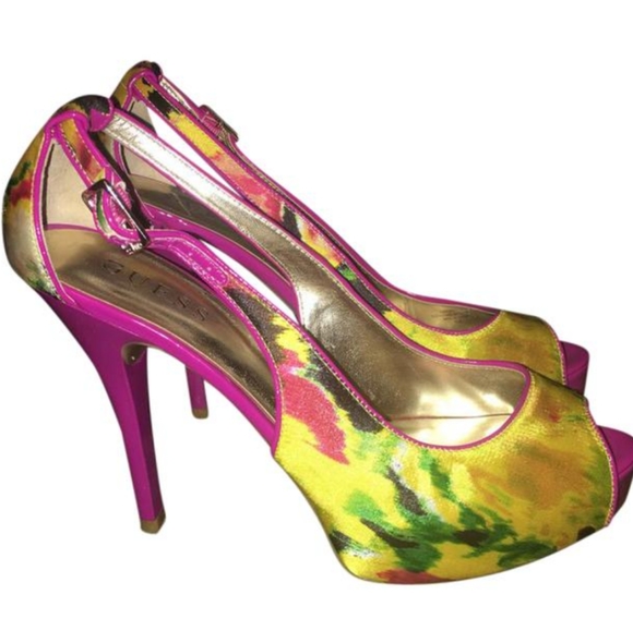 GUESS Yellow and Pink Hondo Platforms - Picture 2 of 8